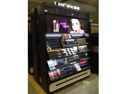 Wooden display cabinet